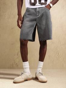 SUMWON 原始剪裁百慕大长度破洞牛仔短裤磨损下摆复古风格夏季街头休闲牛仔短裤直筒版型 - 灰色 - 查看 4