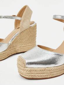 Styleloop Women's Fashion Silver Resort Style Wedge Heel Sandals - Silver - View 4