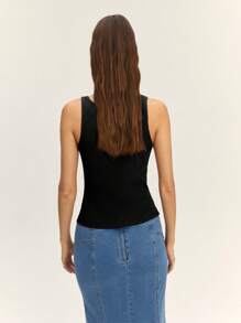 Nöista 带扣腰带细节的上衣，适合 Y2K 风格的春假 - 黑色 - 查看 2