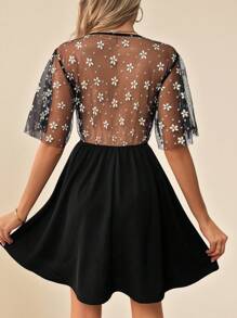 SHEIN Clasi 印花網紗拼接蝴蝶袖連衣裙 - 黑色 - 查看 2