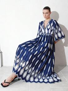 Aveloria Modichic Elegant French Resort Style Colorblock Embroidered A-Line Sleeve V-Neck Cinched Waist Flared Hem Women's Maxi Dress, Long Sleeve - Multicolor - View 6