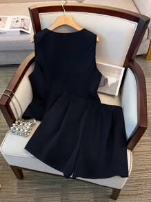 Regalyn 2pcs Set: Plus Size Women Summer Solid Color Tie Front Sleeveless Crop Top And Skort