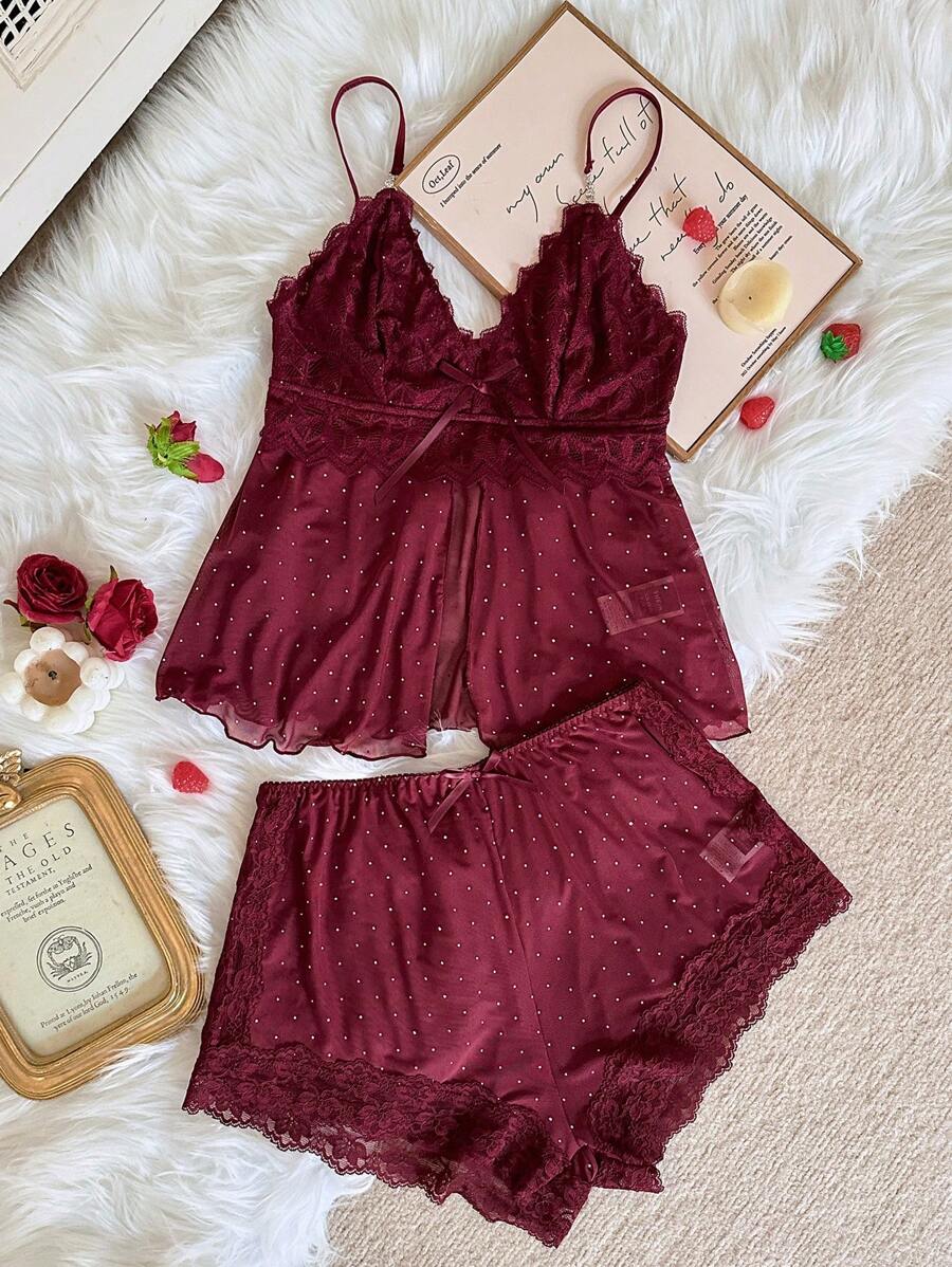 SilkySpell 2件套性感蕾丝拼接水钻网眼吊带背心和性感睡裤女士 - 酒紅色 - 查看 1