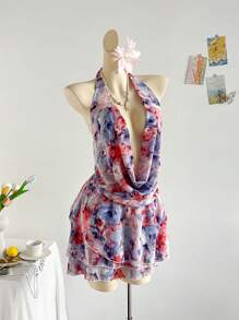 Soleia Vestido corto de tirantes con cuello profundo en V, volantes, bajo asimétrico y efecto tie-dye, ideal para vacaciones