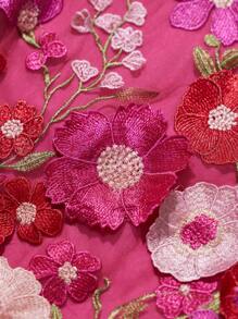 Aveloria Rosie 优雅浪漫性感提花网眼花卉 3D 装饰深 V 露背系带修身鱼尾长裙女 - 玫紅色 - 查看 7