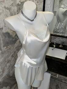 SilkySpell Conjunto de camiseta sin espalda de encaje y pantalones cortos de pijama, ropa de casa minimalista y cómoda, cintura alta