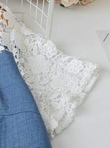 SHEIN LUNE Elegant Commute & Vacation Casual Minimalist Fashionable Versatile Comfortable Fabric Round Neck Lace Trim Splicing Short Sleeve Design Blue & White Plus Size Dress, Suitable For Spring, Summer, Autumn
