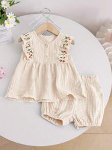 SHEIN Vintaside Kids Summer Baby Girls 2pcs Outfit Set, Toddler Chic Embroidered Floral Trim Blouse And Shorts, Summer