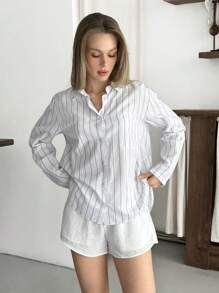 EURMUSE Women Solid Color Striped And Pocket Detailed Blouses - White - View 4