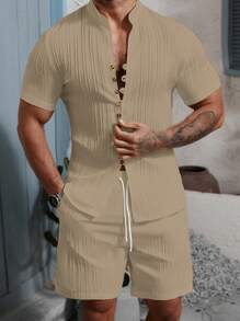 Manfinity Homme 男士夏季纯色短袖单排扣衬衫和短裤休闲西装男两件套 - 卡其色 - 查看 5
