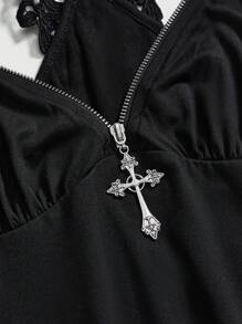 ROMWE Goth Y2K 复古优雅交叉领蕾丝拼布露背连衣裙 - 黑色 - 查看 3