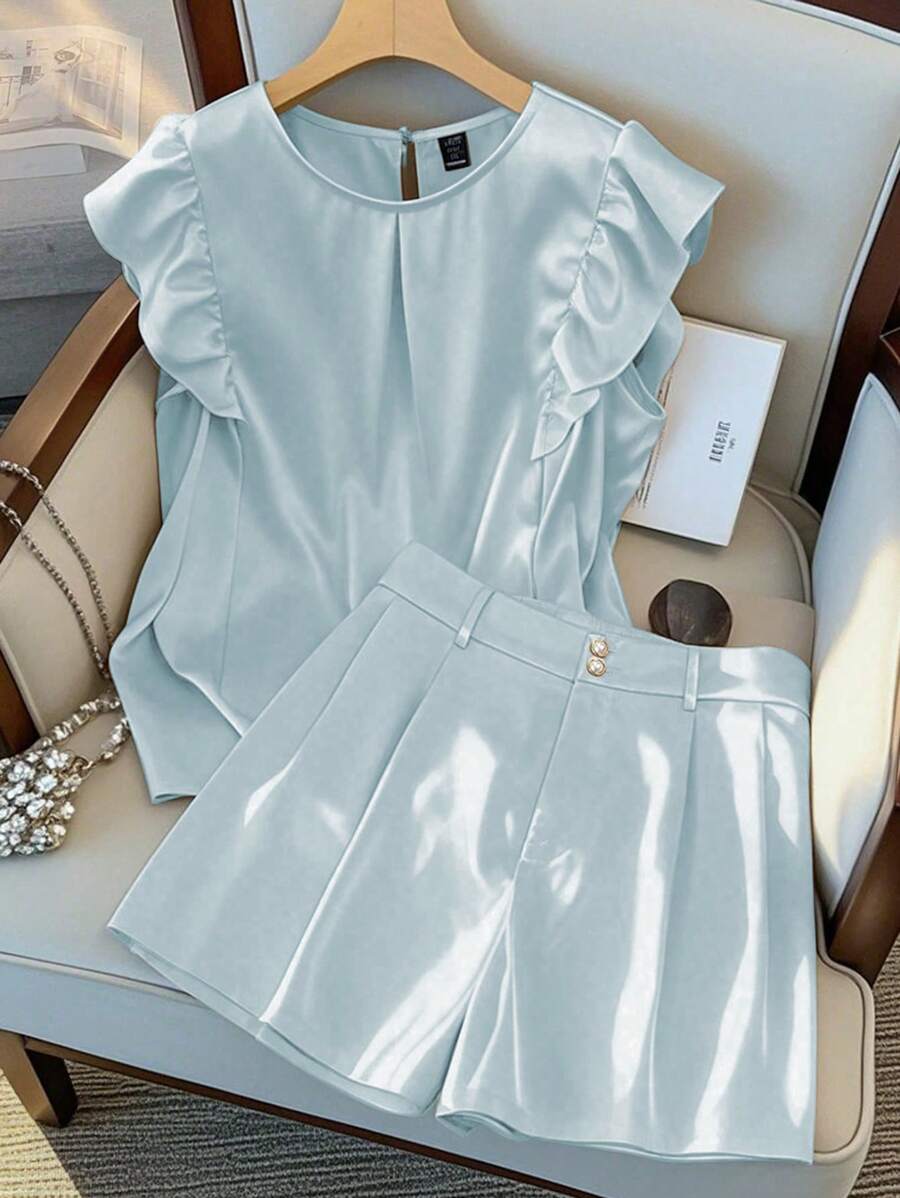 GlowEve CURVE 2件套女士休闲缎面圆领荷叶边袖上衣和短裤套装 - 淺藍色 - 查看 1