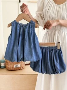 SHEIN 2件套婴儿/女婴牛仔宽松无袖背心和短裤套装 - 淺色水洗藍 - 查看 2