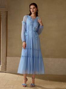 MOTF PREMIUM APPLIQUES SPLIT THIGH DRESS
