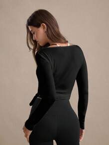 Easify SHEIN Sport Camiseta de manga larga con textura perforada, de atar, casual, deportiva y versátil para todas las estaciones, para mujer