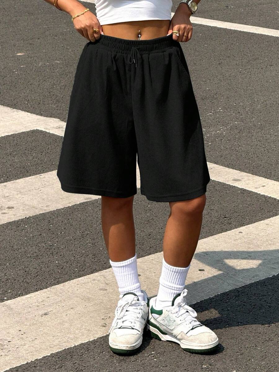 SHEIN Damen einfarbige Bermuda Shorts mit Kordelzug Taille und weitem Bein für Sport und Lässig