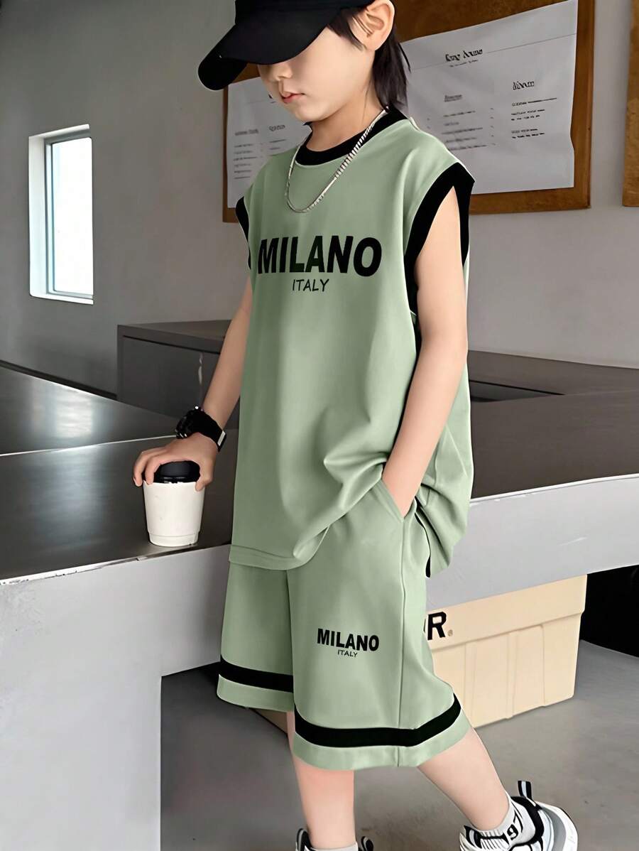 SHEIN 2pcs/Set Boys Casual Sports Letter Print Raglan Short Sleeve T-Shirt And Elastic Waist Loose Letter Printed Shorts, Summer Outfit For Boys Basketball Summer Holiday - Green - View 1