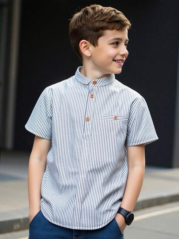 SHEIN Tween Boy Casual College/Vacation Striped Stand Collar Shirt, Versatile For Commute, School, Daily Casual Wear, Suitable For Sports, Spring/Summer