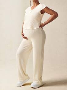 SHEIN Set de maternidad de 2 piezas: Top acanalado de cuello redondo sólido y pantalones