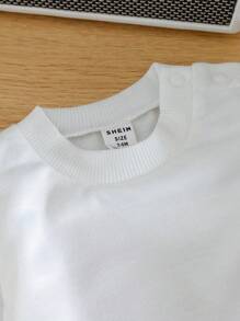 SHEIN Vintaside Kids Baby Boy Solid Tee & Roll Up Hem Denim Overall Jumpsuit For Spring & Summer - Blue - View 4