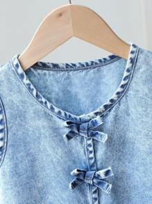 Genkimix Kids 年轻女孩两件套牛仔套装，蝴蝶结背心搭配直筒牛仔裤，时尚可爱风格，休闲日常/户外穿着 - 淺色水洗藍 - 查看 3