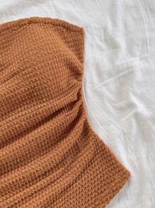 Soleia Parte superior de camisola para mujer con bajo asimétrico con volantes, abertura lateral, textura en color caqui marrón, ajustada y favorecedora, para fiesta, sexy, Día de San Valentín, cita, té de la tarde, vacaciones en la ciudad. Top tubo marrón óxido, top marrón café, blusas de verano para mujer, blusas de punto, de vuelta al colegio, graduación, top cruzado