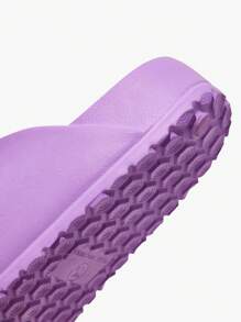 JNSQ Sandales d'été en EVA pour enfants en violet, légères et confortables, antidérapantes, convenant pour le port intérieur et extérieur, pour garçons et filles