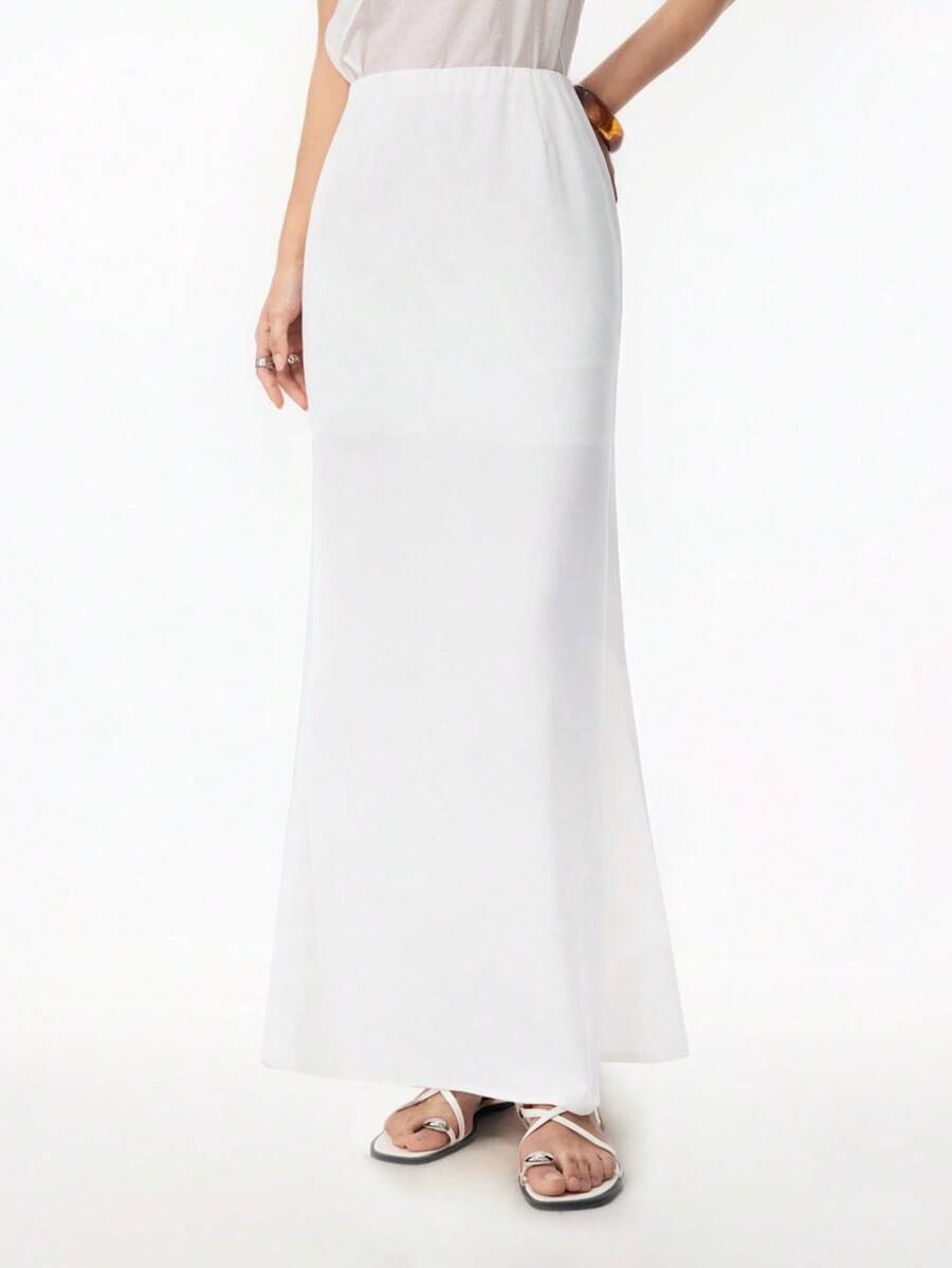 LYSMO 2025 春夏新款女士高端时尚白色缎面 A 字修身美人鱼长裙，适合浪漫约会、简约休闲风格、轻松度假和波西米亚风 - 白色 - 查看 1