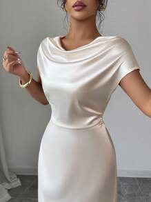 Rafferiza 女士优雅系带领无袖 A 字迷你连衣裙，适合约会和通勤 - 杏色 - 查看 4