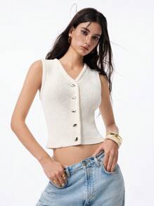 LYSMO 2025 وصول جديد ربيع-صيف سترة صدرية نسائية عالية الجودة ذات تصميم بسيط وضيق الخصر، بدون أكمام، مع زر معدني فضي غير متماثل. مثالية للأناقة البسيطة والكاجوال، وإلهام الربيع، والإطلالات المريحة في العطلات - بيج - مشاهدة 1