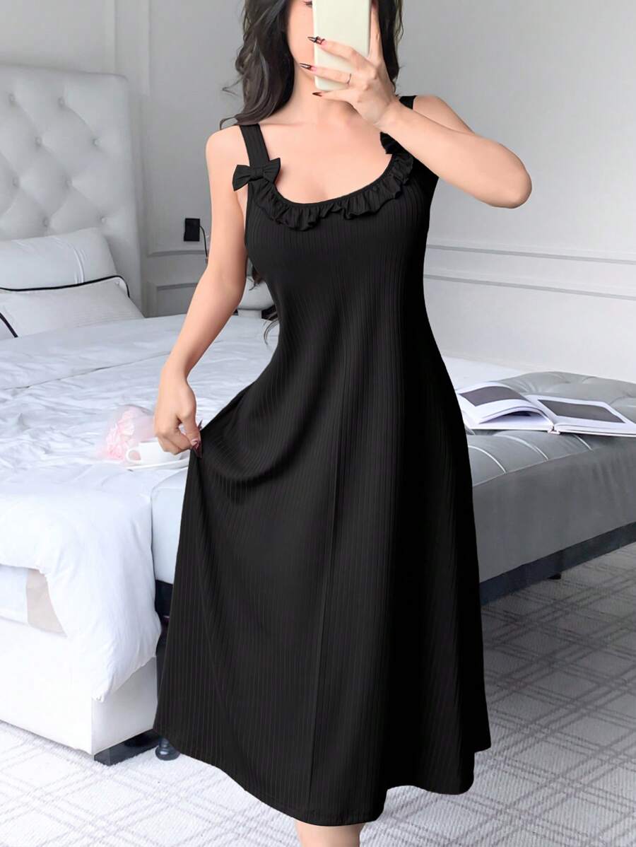 SHEIN 优雅3D蝴蝶结宽松吊带女式睡裙 - 黑色 - 查看 1