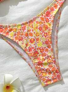 Sweetra Women's Cute Ditsy Floral Ruffled Bikini Set For Summer Vacation - Multicolor - View 6