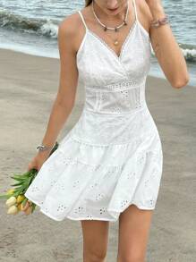 SHEIN Bubbli 2025 Vestido corto de mujer de moda con aplicaciones de encaje, vestido blanco