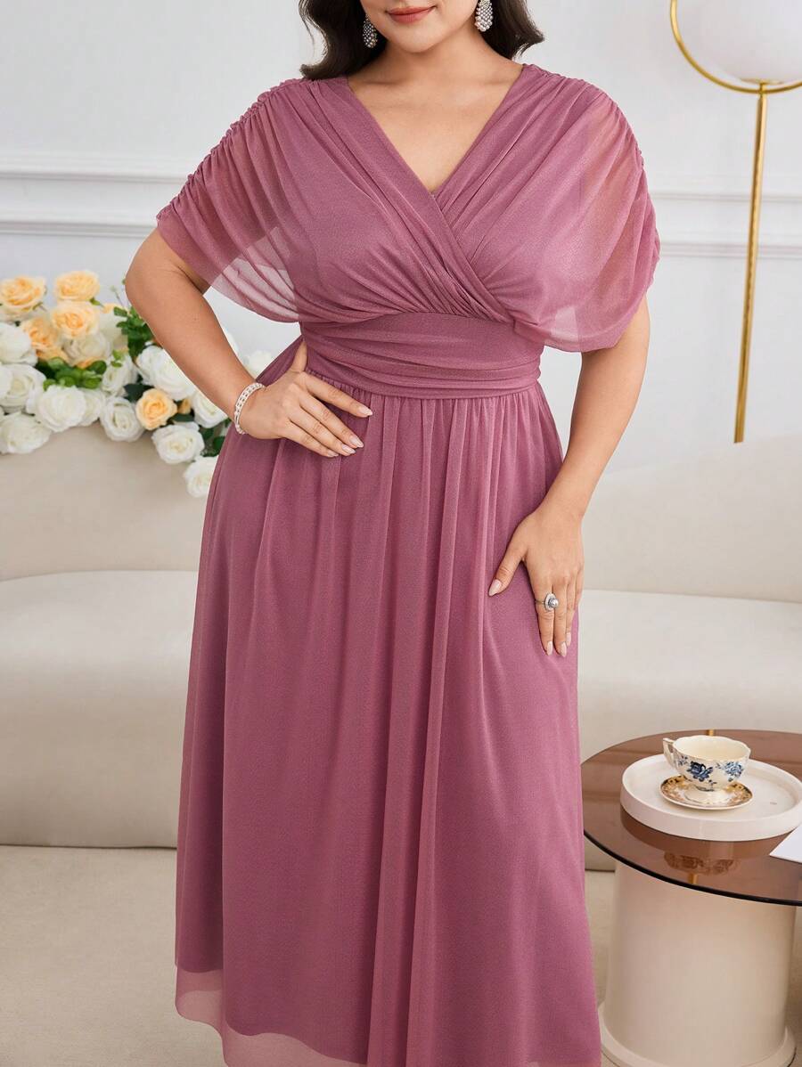 Modelyn 加大码 V 领褶饰前交叉系带褶饰闪光长裙