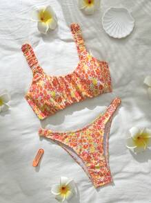 Sweetra Women's Cute Ditsy Floral Ruffled Bikini Set For Summer Vacation - Multicolor - View 1