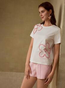 MOTF PREMIUM EMBROIDERY FLORAL SHORT SLEEVE TEE