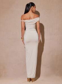 Silquee Summer Women's Solid Beige Pleated Off-Shoulder One-Shoulder Asymmetrical Neckline Stretch Knit Sexy Elegant Dress, Fashionable Elegant Romantic Dress, Suitable For Dating, Going Out, Beach Vacation, Women's Beachwear, Beach Vacation Wear - Beige - View 6