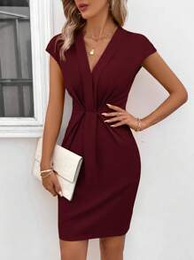 SHEIN Clasi 女士纯色 V 领蝙蝠袖褶饰短款连衣裙，夏季