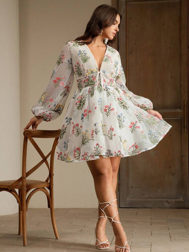 Plus Size Women Elegant Colorful Hollow Embroidery Floral V-Neck Puff Sleeve Tie Waist Short Dress