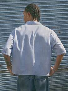 AXEPEAK 街头风格嘻哈休闲条纹牛仔骑行印花短袖短款男士衬衫 - 藍白色 - 查看 2