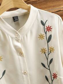 Lacomfia Plus Size Floral Embroidery Front Button Elegant Fashion Roll Up Sleeve Blouse