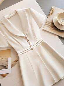 Chiquease Robe courte pour femme avec col, froncée et à boutons devant