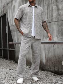 Manfinity LEGND Men's Solid Color Button-Front Short Sleeve Shirt And Pocket Pants Casual Suit Casual Two Pieces Set Men Streetwear, Travel, Daily Wear Outfits Husband And Boyfriend Gifts For Friends
