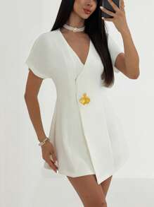 Aloruh New Stylish Simple Commuter Solid White Deep V-Neck Waist Fitted A-Line Dress - White - View 3