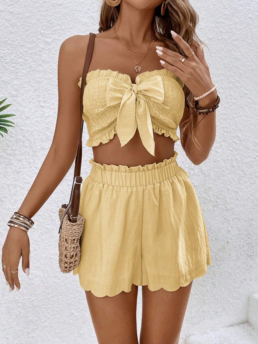 SHEIN Frenchy Bộ 2 áo và quần short trang trí nơ buộc dây màu trơn cho nữ, kỳ nghỉ ở bãi biển - Màu vàng - Xem 1