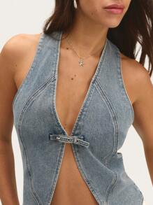 Nöista Cropped Blue Denim Vest With Frayed Edges Cropped Denim Vest With Frayed Edges, A Versatile Piece For Layering In Casual And Festival-Ready. - Blue - View 8