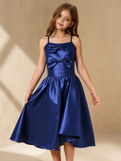 SHEIN Conjunto de 2 piezas de chica con top camisola minimalista elegante con diseño de lazo 3D y falda plisada de satén holgada de cintura alta y longitud media