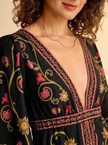 CAJUNI 女式波西米亚复古热带花卉印花泡泡长袖 V 领超长连衣裙，黑色 - 彩色 - 查看 7