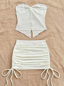 Soleia Conjunto de 2 piezas, top tubo asimétrico con textura en unicolor y falda con elástico en la cintura para vacaciones de verano de mujer - Conjunto blanco de dos piezas, atuendo de verano blanco - Blanco - Ver 2