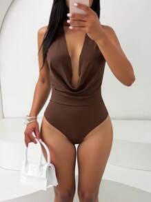 Zyxie بودي سويت نسائي ذو رقبة عميقة بدون أكمام أحادي اللون وجذاب للصيف